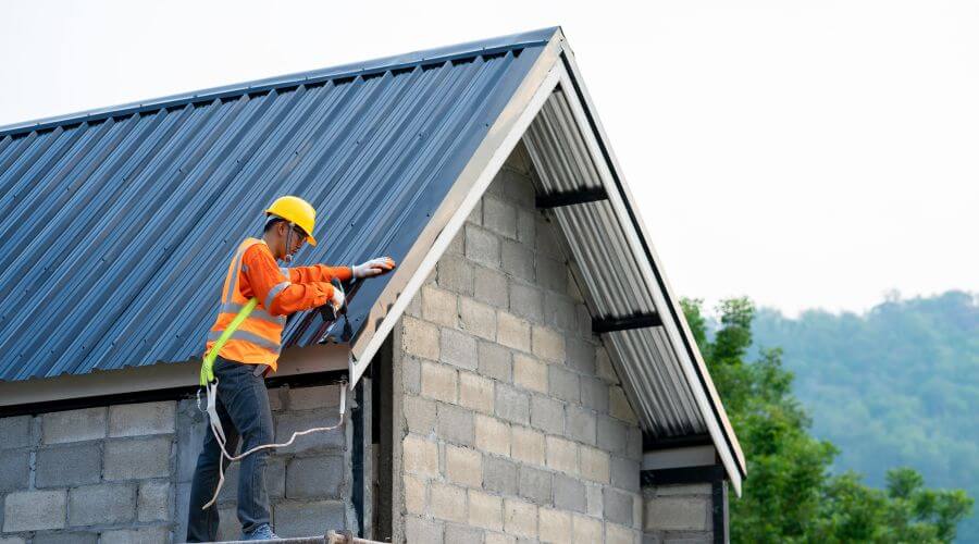 Professional Flat Roofing Installation in South Pittsburg, TN